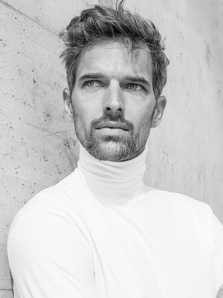 michael_sight_0009_11michaelgmichaelgbooktempomodels.jpg